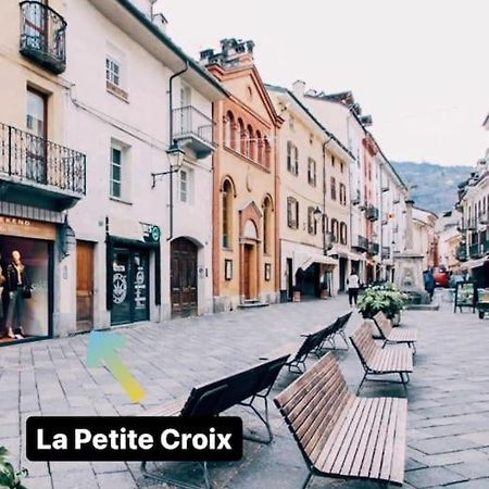 La Petite Croix Apartment Aosta Exterior foto