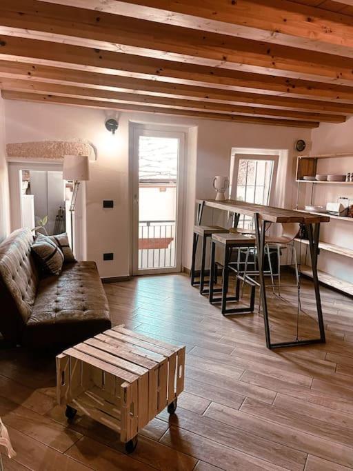 La Petite Croix Apartment Aosta Exterior foto